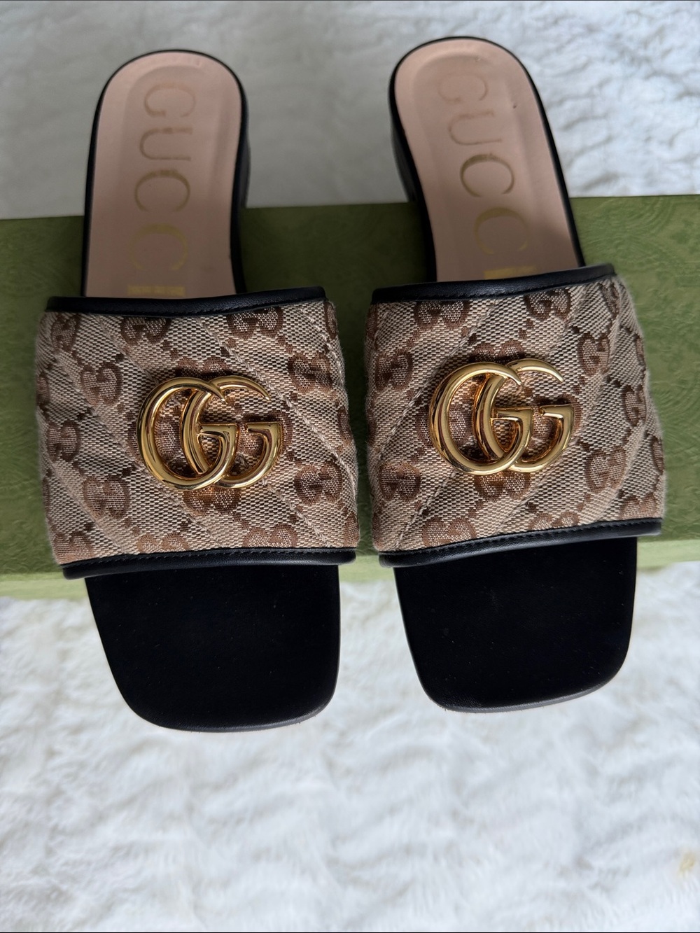 Gucci GG Canvas Slide Sandals – Size 39.5 – With Box - Picture 9 of 9